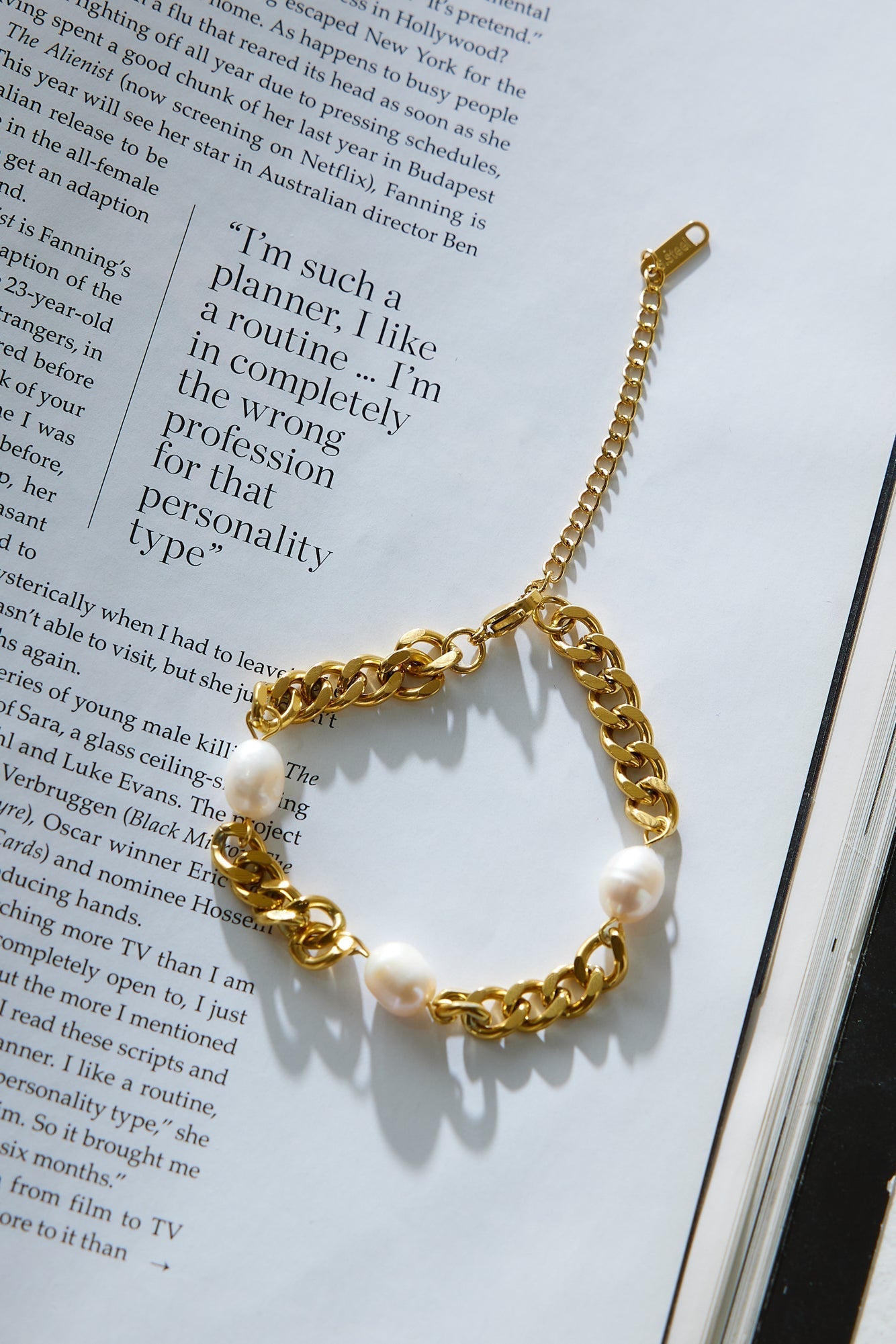 18k Gold Plated Euphoria Bracelet Gold Venuries