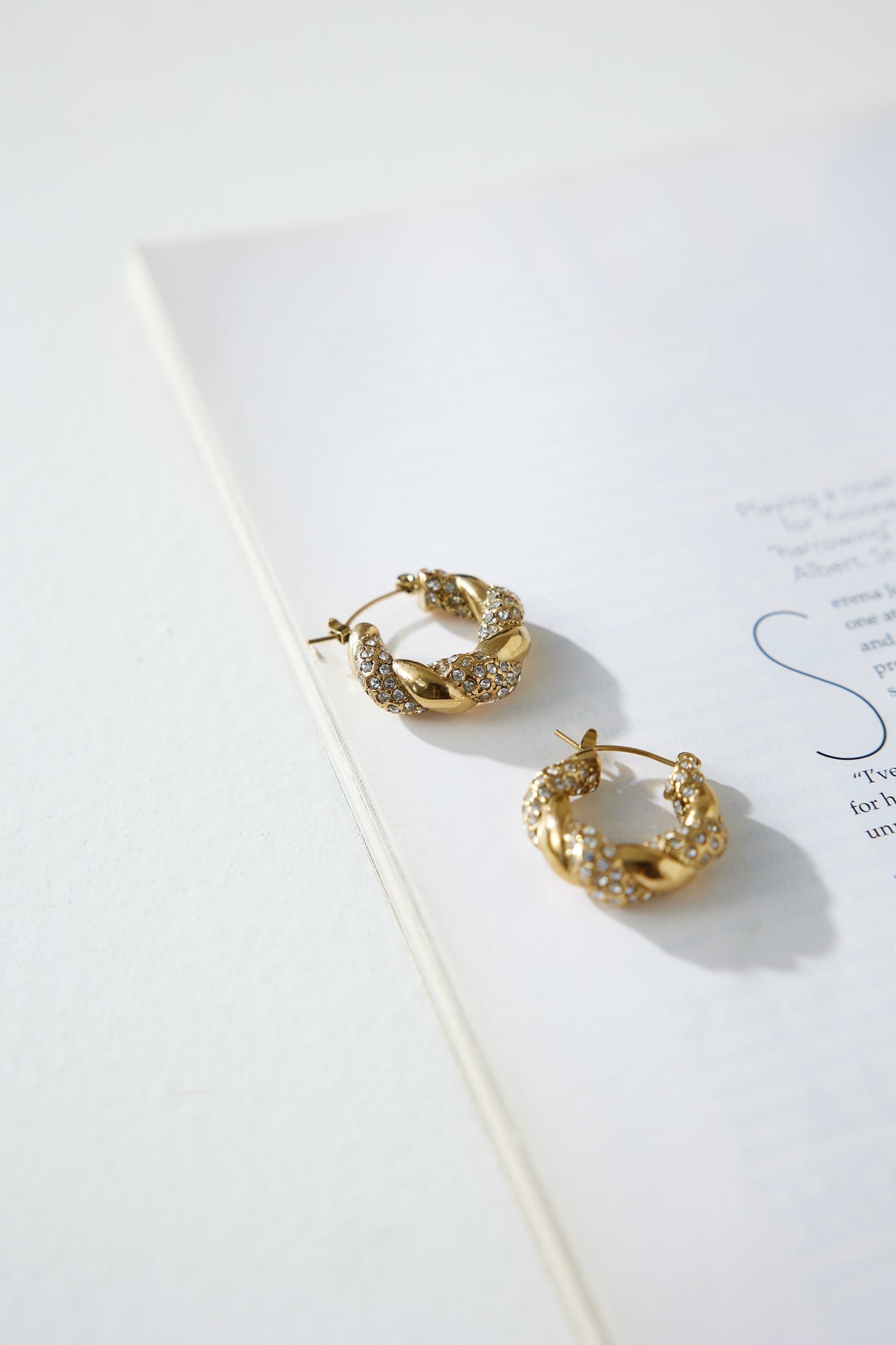 18k Gold Plated Crystal Lover Earrings Gold Venuries