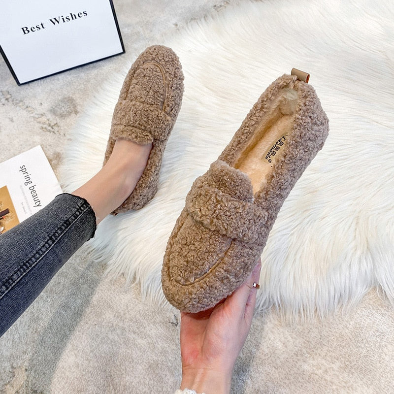 Dunia | Soft Plush Slippers