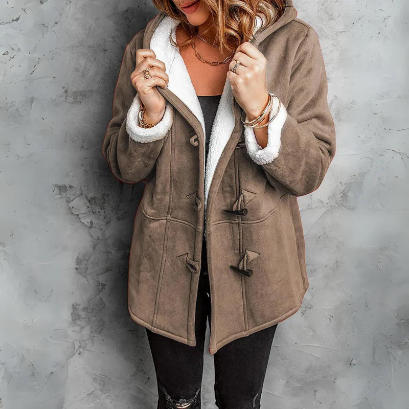 Amandia | Stylish Women's Coat Venuries