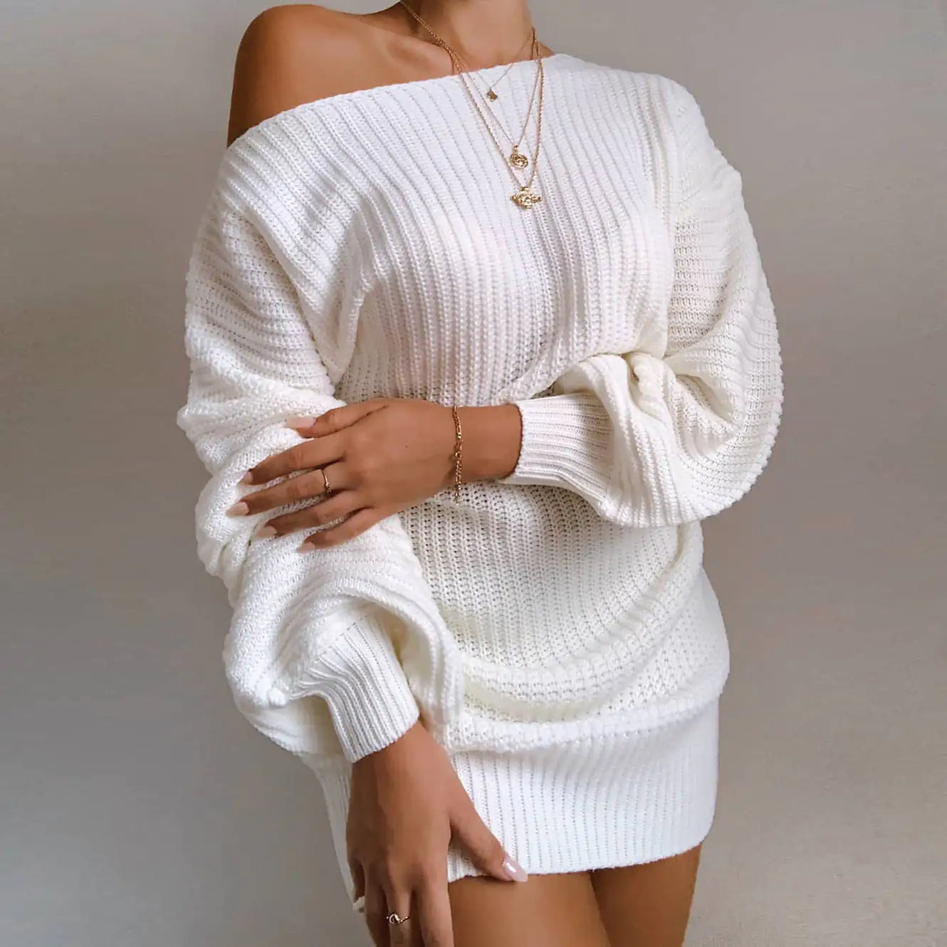 Belané | Off-Shoulder Knitted Dress Venuries