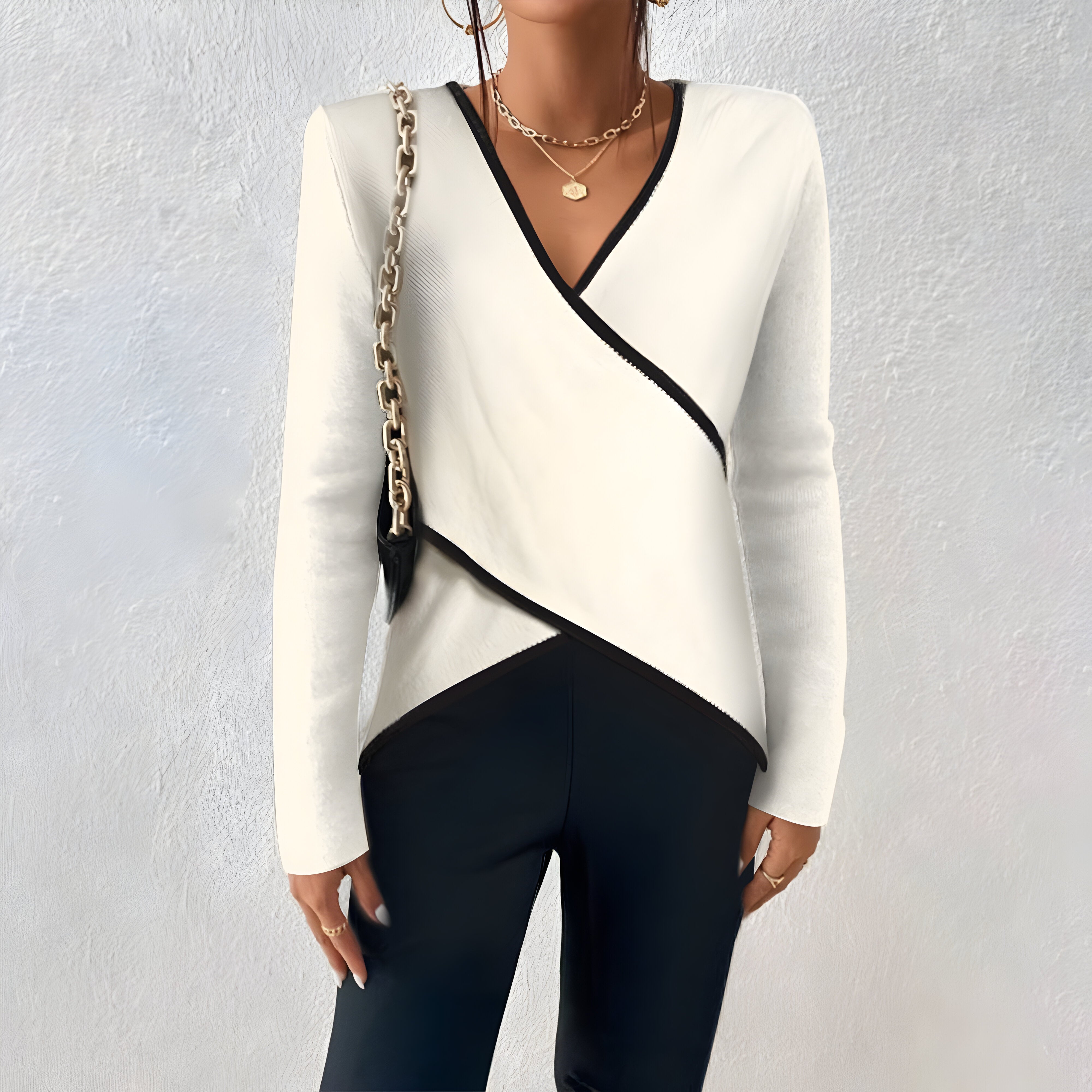 Tessa | Elegant V-Neck Sweater